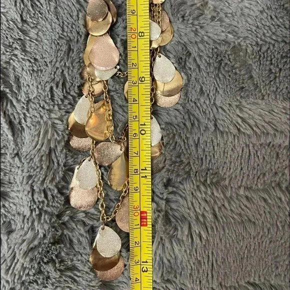 Stunning tri-tone three tiered necklace - Picture 5 of 5